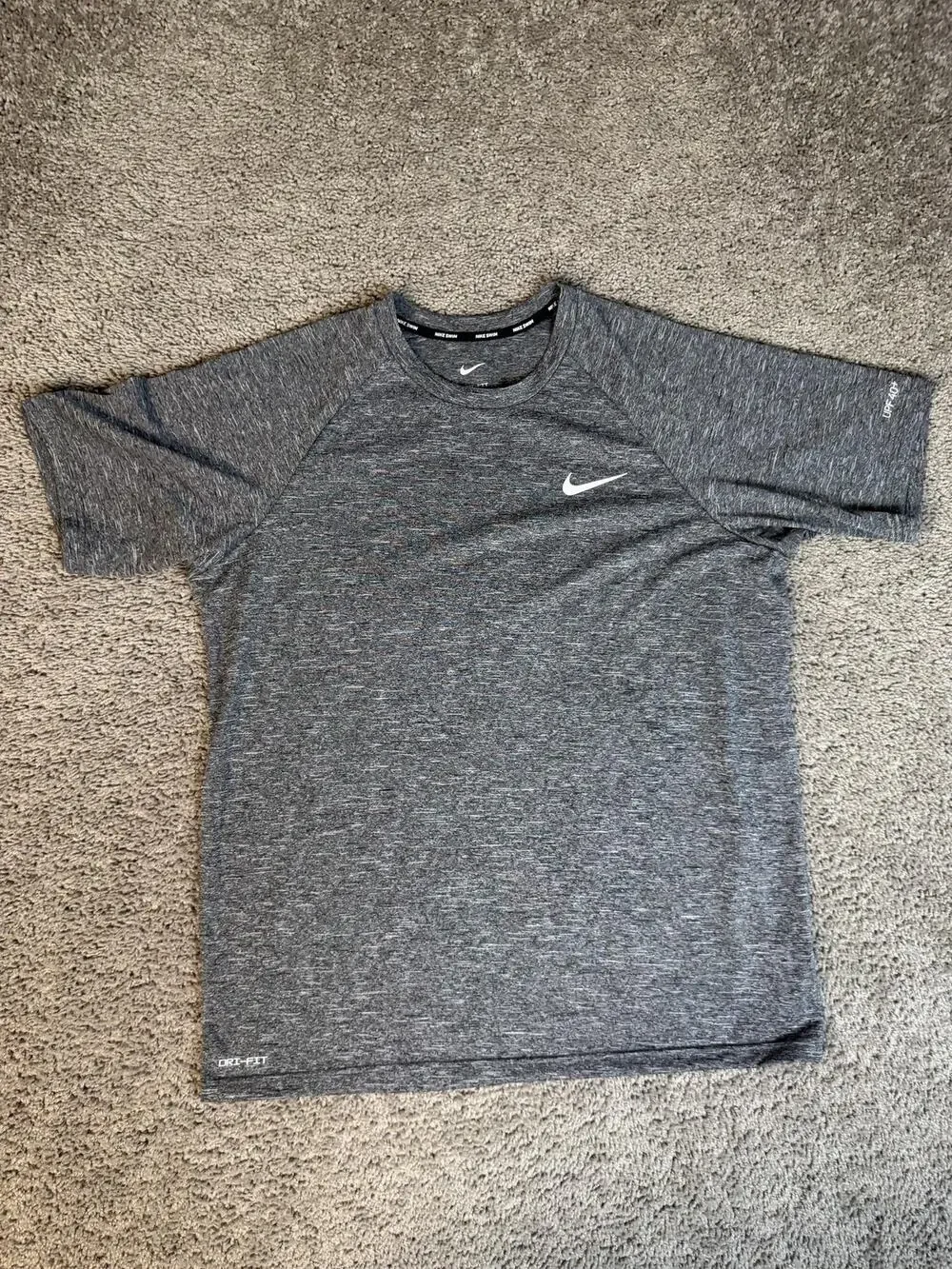 Nike Swim Shirt Mens L Gray Dri-FIT Rash Guard Crew Neck Short Sleeve Swimming